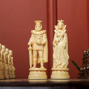 Handcrafted Chess Pieces, Premium Chess Pieces, Wooden Chess Set, Artistic Chess Set, Historical Chess Set, Knight-style Chess Figures