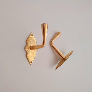 Handcrafted Solid Brass Hooks, Vintage-Style Decorative Wall Hooks for Entryway, Bathroom & Kitchen