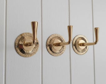 Handgefertigte Unlackierte Messing Wandhaken, Elegante Handtuchhaken Set, Dekorative Haken für Badezimmer.