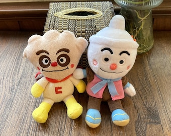 アンパンマンのキャラクター 3 体 - ばいきんまん、アンパンマン