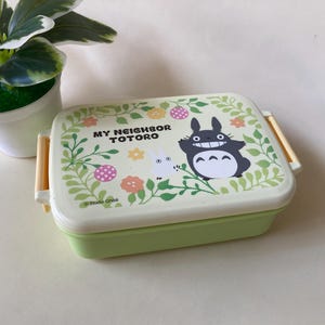 スケーター社製 となりのトトロ弁当箱、デュアルロック式ランチボックス