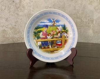 食器 A Dog of Flanders. Not for Sale. A Dog of Flanders Plate.1975 - Etsy