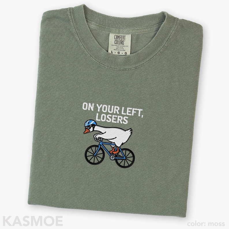 Chemise de cyclisme brodée, t-shirt pour perdants Comfort Colors® Funny Biking Bike Rider sur le côté gauche Moss