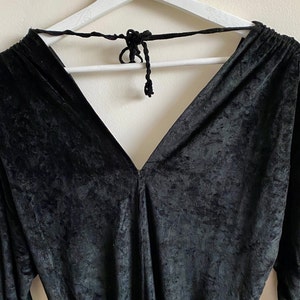 Vintage black velvet peplum dress 80s size small