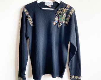 Suéter vintage de lã preta com miçangas, multicor, médio, anos 80, 90, enfeitado com lantejoulas bordadas