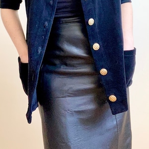 Black 100% leather vintage pencil mid length midi high waist skirt 1980 80s