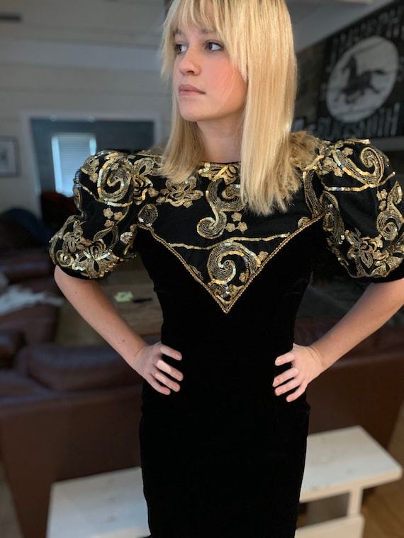 80s huge puff sleeve maxi dress / black velvet dre