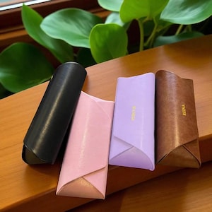 Leather glasses case, Brillenetui, Eye, Minimal, Sunglass and Reading Glasses Sleeve, Eyewear holder, Custom Name Pouch, Sunglasses Holder