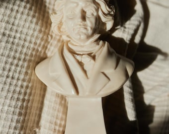 Ludwig Van Beethoven Alabaster Bust Statue, Carved Bust Sculpture, Made in Italy, 1970s, German Classical Composer, Home Decor, Music Decor