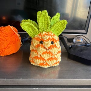 pineapple amigurumi