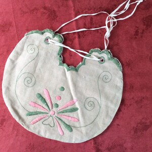 VINTAGE Beautiful Hand Embroidered 36 square TABLECLOTH with Fruit in each corner Bananas Apples Pineapple and Cherries