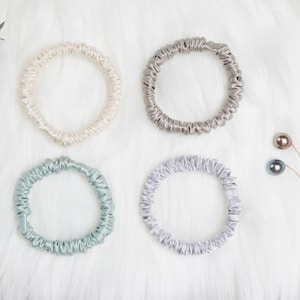 Mulberry Silk Hair Ties in 18 colors. 19 momme Pure Mulberry Silk, Silk Hair Bobble. Skinny Silk Scrunchies, Small Silk Hairband