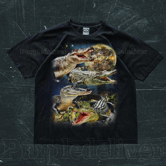 Crocodile Moon Vintage 90s Graphic T-shirts, Y2k Nature Crocodile Lovers Tee, 90s Aligator Aesthetic, Retro Distressed Tee, Unisex Clothing