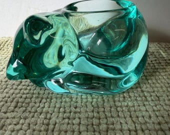 Portavelas vintage de cristal de Indiana con forma de gato turquesa, de la colección Lancaster Colony Art Glass.
