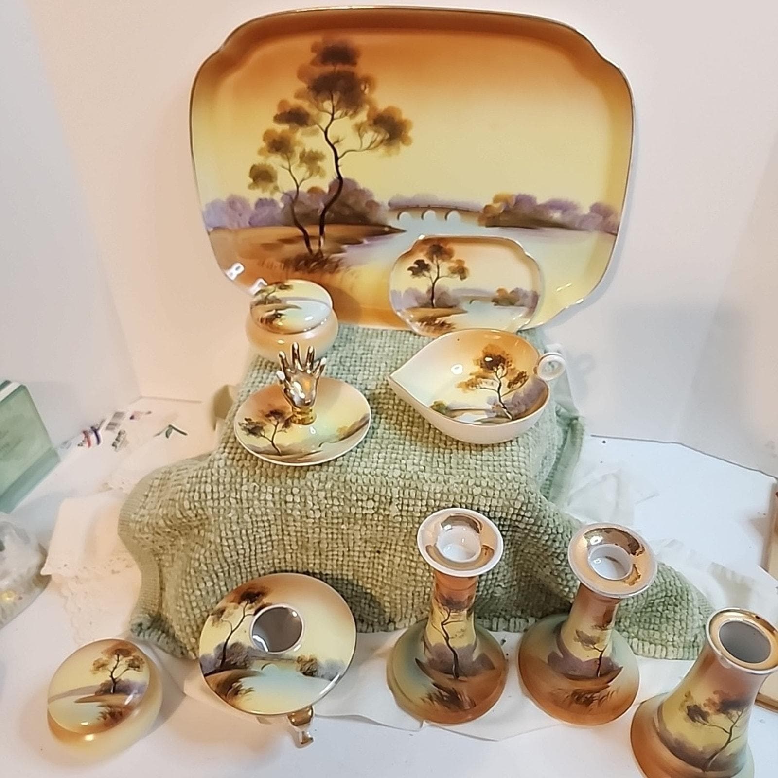 明治期里帰りノリタケM-JAPAN印 HANDPAINTED 湖夕焼け風景花瓶 明治期里帰りノリタケM-JAPAN印 HANDPAINTED 湖夕焼け風景花瓶