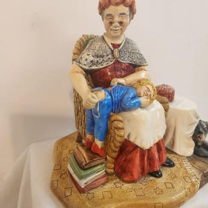 Vtg 1981 Naturecraft England Grandmas Comfort Figur 882 Handbemaltes Stonecraft