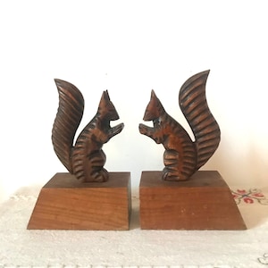 Vintage squirrel bookends set, book stopper, wood sculpture carving, handmade, table decor, shabby chic, French style, romantic, collectible