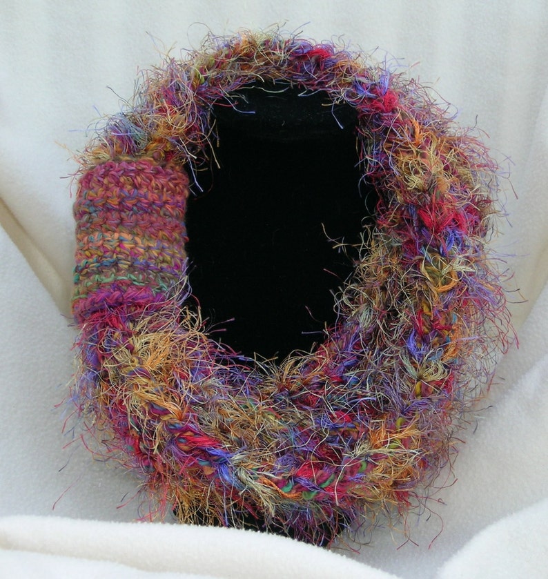 Crochet Infinity Scarf Circle Scarf image 5