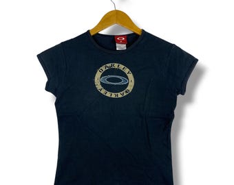Oakley Center Logo Training T-shirt - Etsy