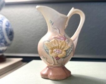 Jarrón de cerámica vintage de Hull / Jarra de magnolia / Decoración rústica de los años 40 / Jarra con flores rosas y amarillas