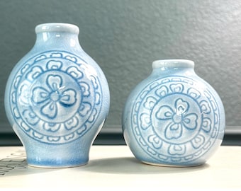 Juego de 2 mini jarrones con esmalte azul craquelado / Jarrones pequeños de decoración costera Grandmillennial