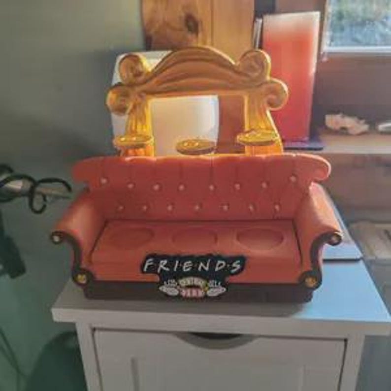 Friends Inspired 3D Printed Couch Display Stand – Holder for McDonald’s Friends Figures image 8