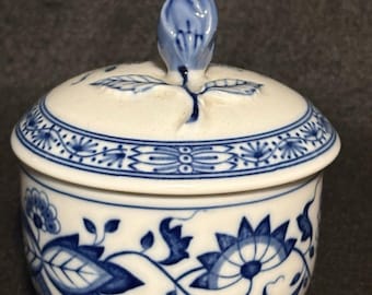 Vintage Hutschenreuther Sugar Bowl Blue Onion Porcelain Large 4.5 Inches By 3.5