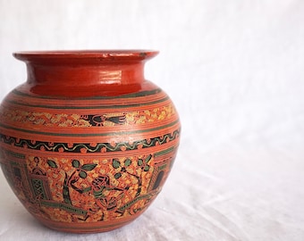 Lacquerware Vase Yun Style Antique