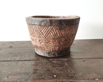 Naga Wooden Planter with Geometric Designs