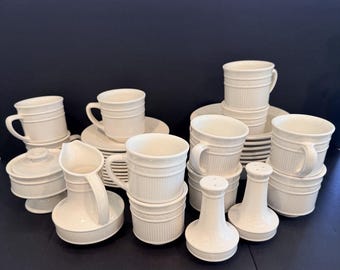 Metlox Vernon Ware Poppytrail Breakfast Set White 35pc Vintage Mid-Century