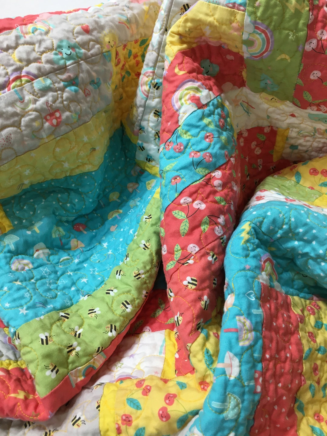 Bee Baby Blanket, Scrappy Lap Quilt, Modern Crib Quilt - Etsy