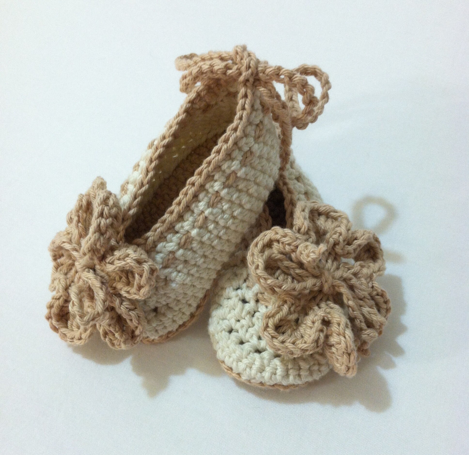 Crochet Baby Booties With Flower in Neutral Tones Quiltsy - Etsy