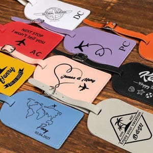 Personalized Wedding Favors gifts,Custom Couple Luggage Tags,Bridal Shower Gift,Travel luggage tags,Personalized Pattern carving Luggage Tag