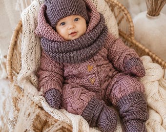 Baby-Winter-Strickmuster-Bundle | Overall, Mütze, Stiefel, Handschuhe & Snood | PDF Download | 0–12 Monate