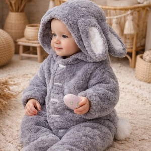 Patron Tricot PDF – Combinaison Bébé Lapin avec Capuche, Oreilles & Queue | Grenouillère Tricot Bébé 0–36