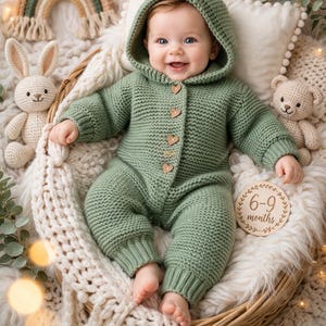 Kraus rechts Strickmuster: Jumpsuit mit Kapuze (PDF-Download, 0-12 Monate)