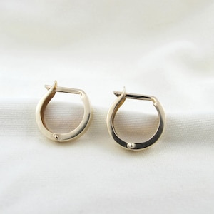 10K Gold Dainty 13mm Huggie earrings