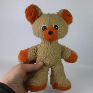 ヴィンテージ ソビエト テディベア — ソ連 ぬいぐるみ 1960年代～1980年代 — 古いぬいぐるみのクマのおもちゃ — コレクター向けソビエトおもちゃ — レトロな子供部屋の装飾