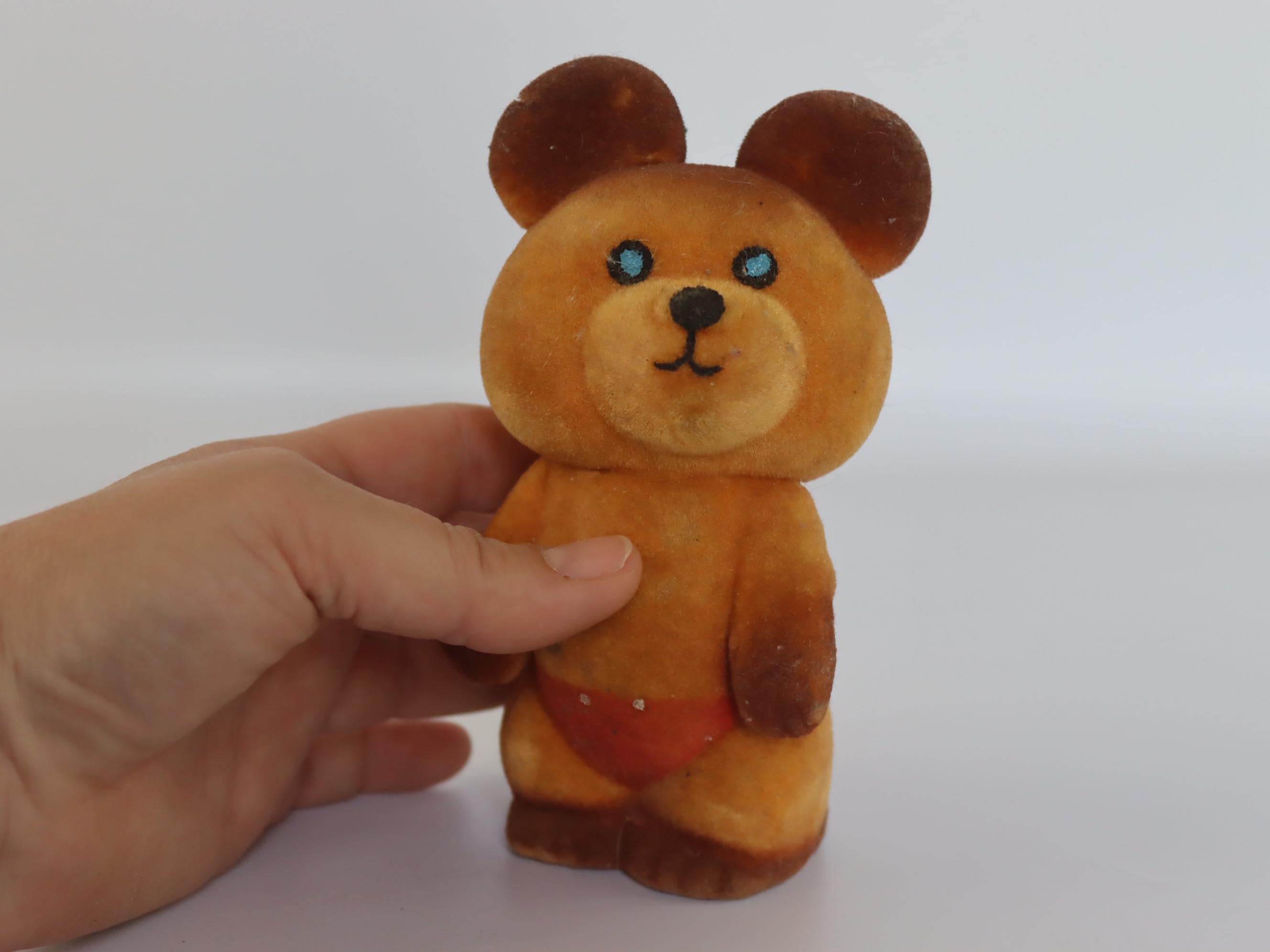 Pin's Misha, La Mascotte Des JO De Moscou 1980, Fabriqué En URSS, Très Bon état