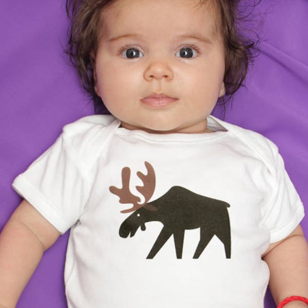 Moose Baby Clothes, Bodysuit Romper, Baby Boy or Baby Girl, Baby Shower Gift, Coming Home Outfit, Gender Reveal, Birth Announcement