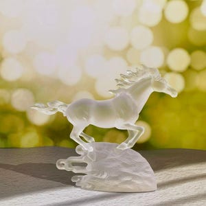 Lalique figurine glass horse
