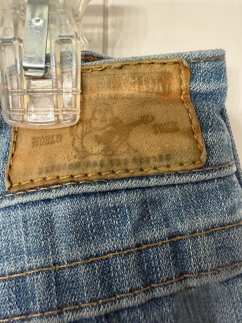 True Religion VINTAGE denim jeans yellow stitching bootcut leg in women’s sz 30 image 7