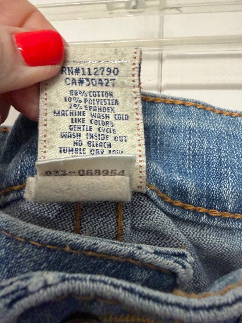 True Religion VINTAGE denim jeans yellow stitching bootcut leg in women’s sz 30 image 9
