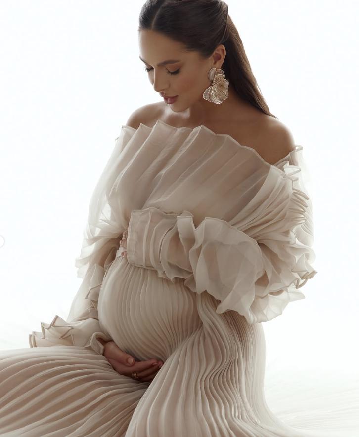 cute maternity dresses for baby shower Pink Shower, Off the Shoulder Pregnancy Photoshoot Maxi Gown for Women, Bunmp-Friendly Wedding Guest Outfit, Cocktail Dress at Amazon Women's Clothing store 96cm;xl gakvbuo Maternity Dress For Women