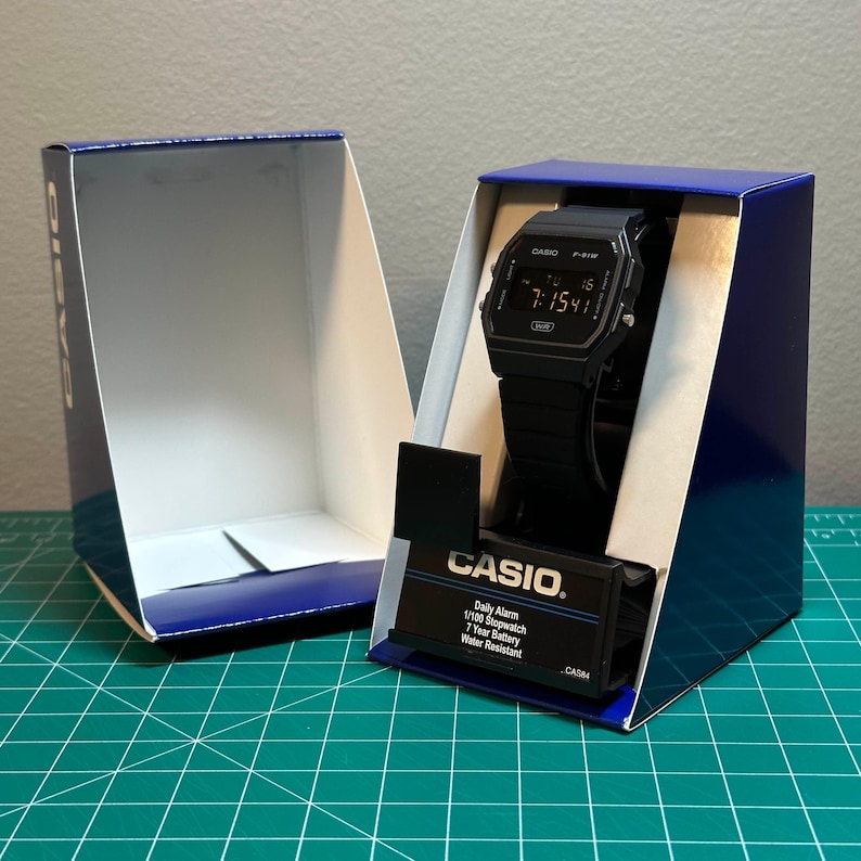 Zegarek Casio F91W z odwróconą modyfikacją – edycja Blackout zdjęcie 4