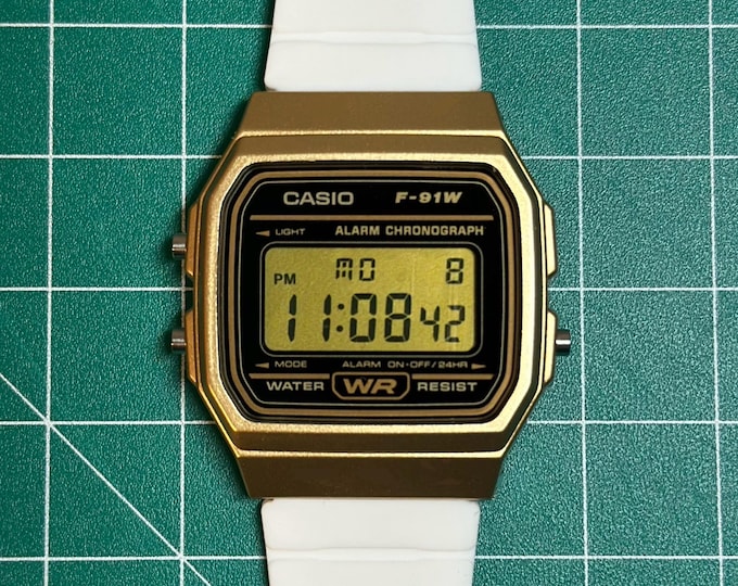 Modded Casio F91W White Gold Watch: Custom Lens & Silicone Band