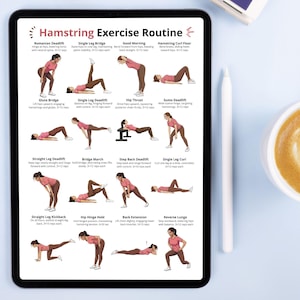 Puede incluir: Una tableta digital muestra una gu&iacute;a de "Hamstring Exercise Routine". La gu&iacute;a presenta ejercicios ilustrados como Romanian Deadlift, Single Leg Bridge y Sumo Deadlift, con instrucciones. Un l&aacute;piz &oacute;ptico blanco y una taza de caf&eacute; son visibles.