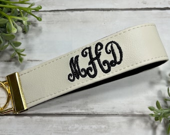 Wristlet Key Fob / Personalized Vinyl  Keychain / Wristlet Keychain/ Gift for her/ Teacher gift/ Bridesmaid gifts/ faux leather