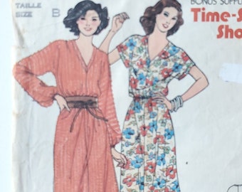 Easy Dress Pattern - UNCUT Sewing Pattern for Marie Osmond Kimono Sleeve Dress - 1970s Size 8-18 - Bust 31.5 to 40" - Butterick 6657 G