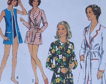 UNCUT B34 to B36 Sewing Pattern for Woman's Robe and Beach Coverup - Housecoat Pattern - Size 12 14 Bust 34-36" ( 86-91 cm) Style 1142